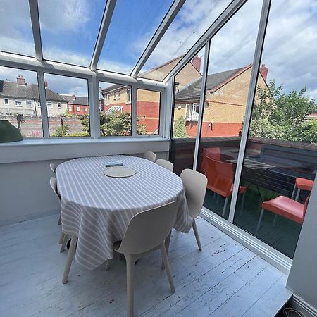 Central, Comfortable And Spacious 4 Bed Duplex Dublin Luaran gambar