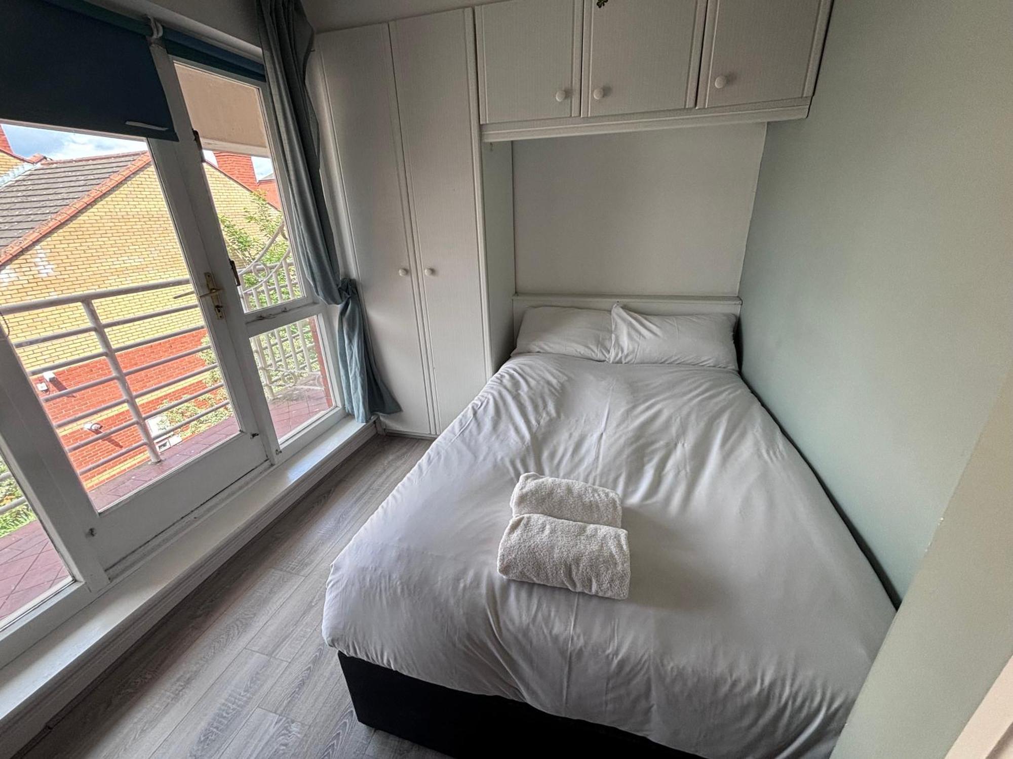 Central, Comfortable And Spacious 4 Bed Duplex Dublin Luaran gambar