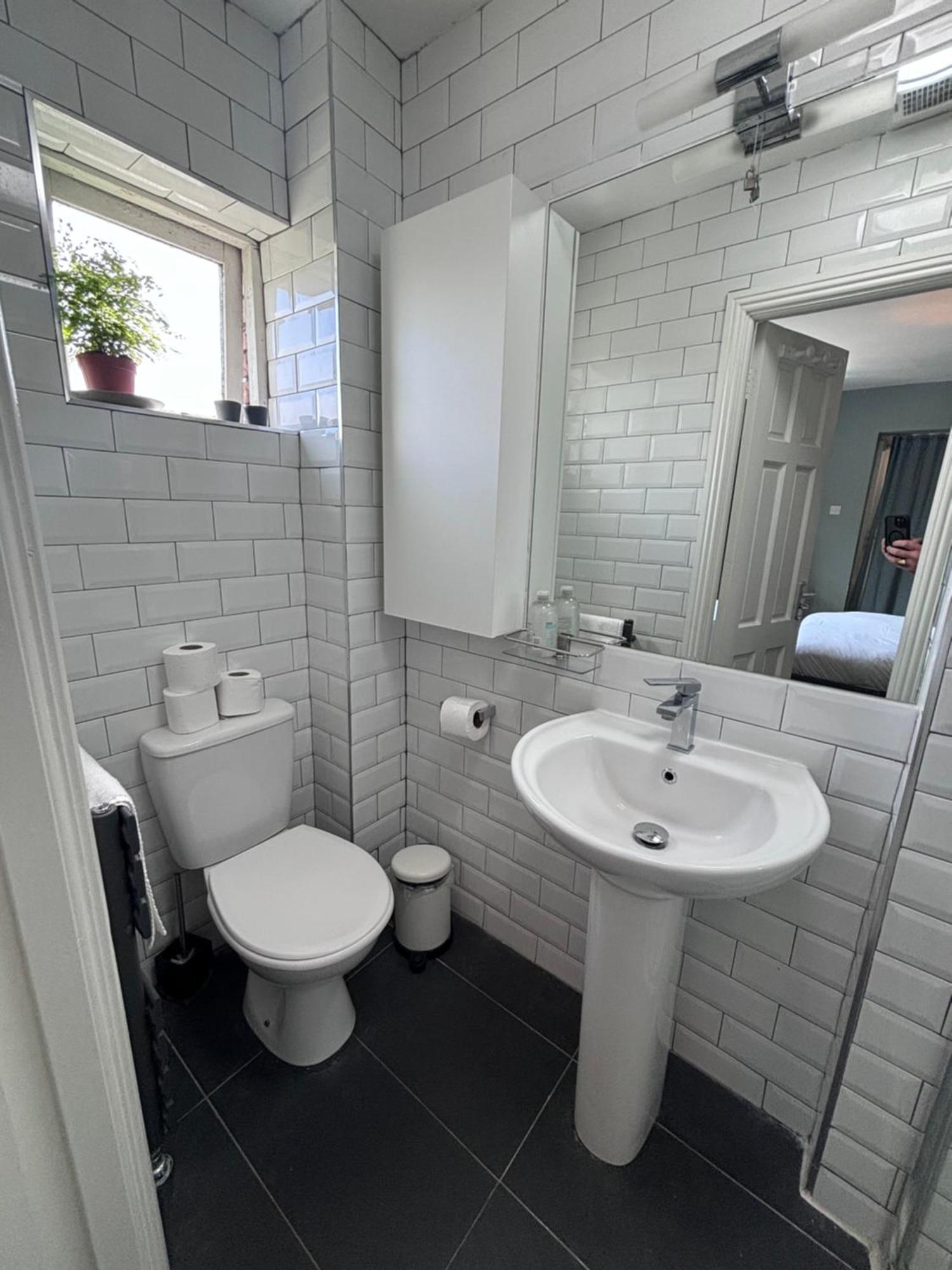 Central, Comfortable And Spacious 4 Bed Duplex Dublin Luaran gambar